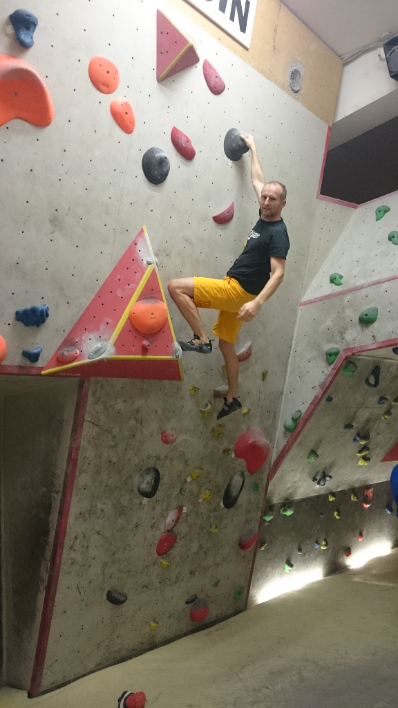 climber in Boulderlounge Chemntiz